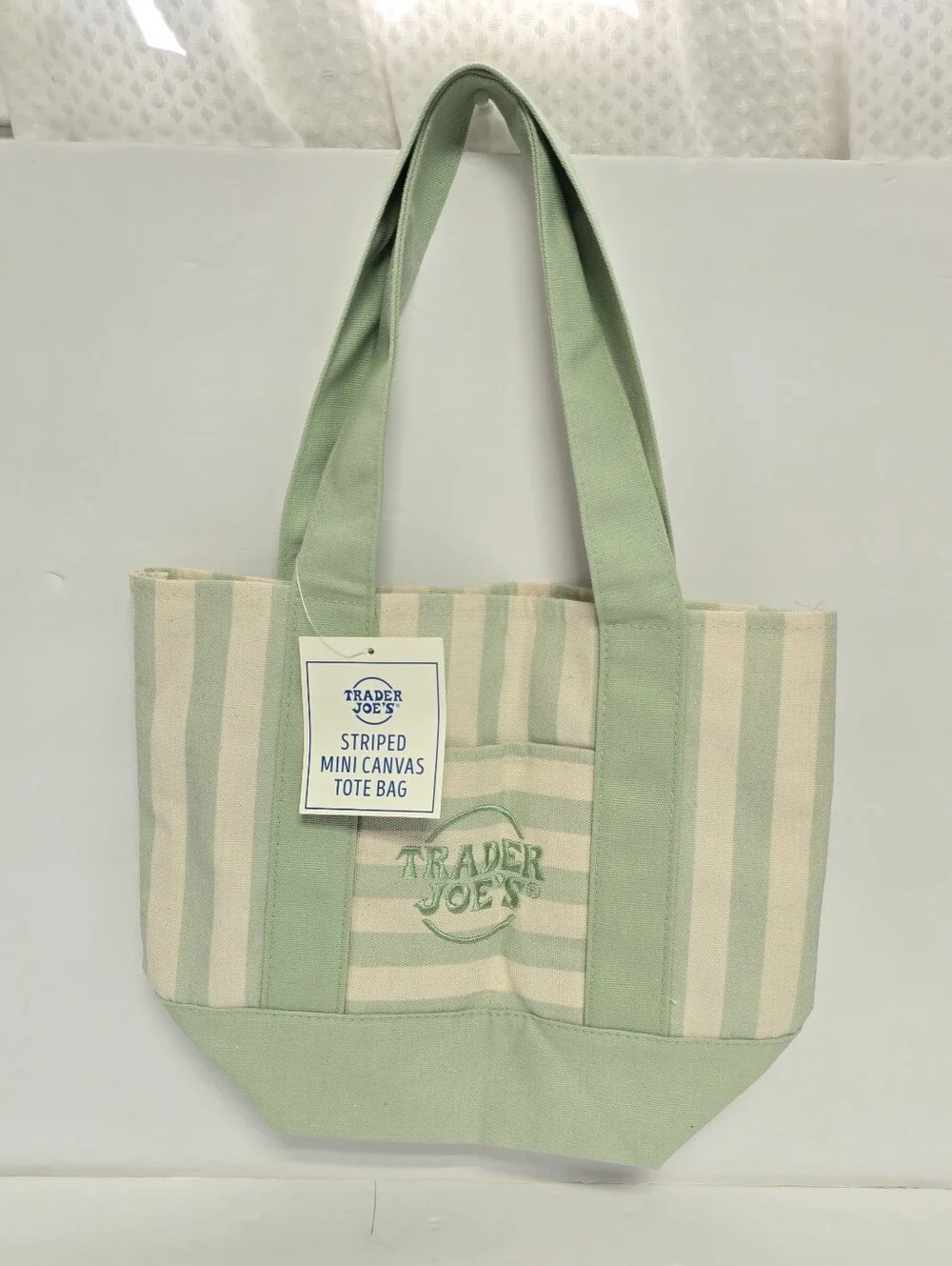 Trader JoeS nwt trader